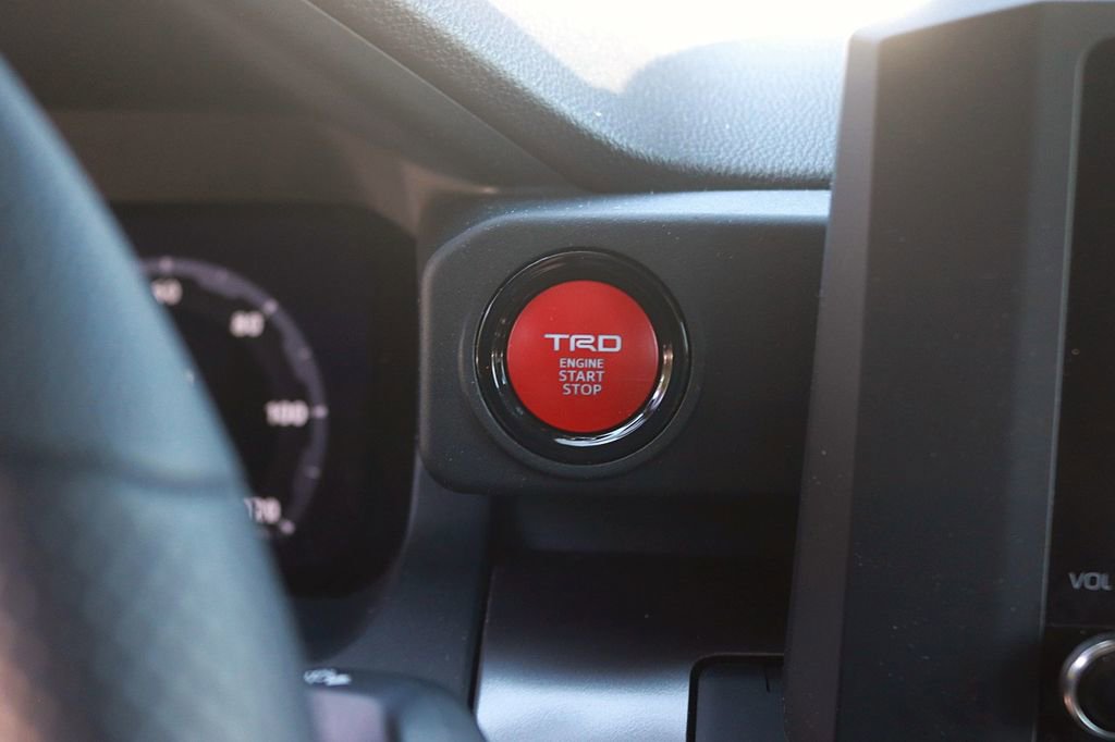 Used 2025 Toyota Tacoma TRD Off-Road AWD/4WD image 23