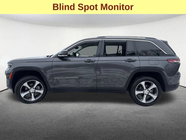 Used 2023 Jeep Grand Cherokee Limited image 6