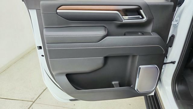 Used 2025 GMC Sierra 3500 Denali w/ Denali Reserve Package image 34