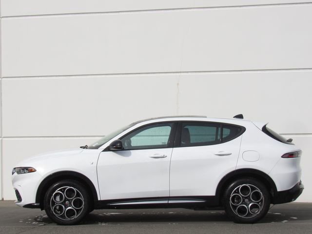 Used 2024 Alfa Romeo Tonale Ti AWD/4WD image 4