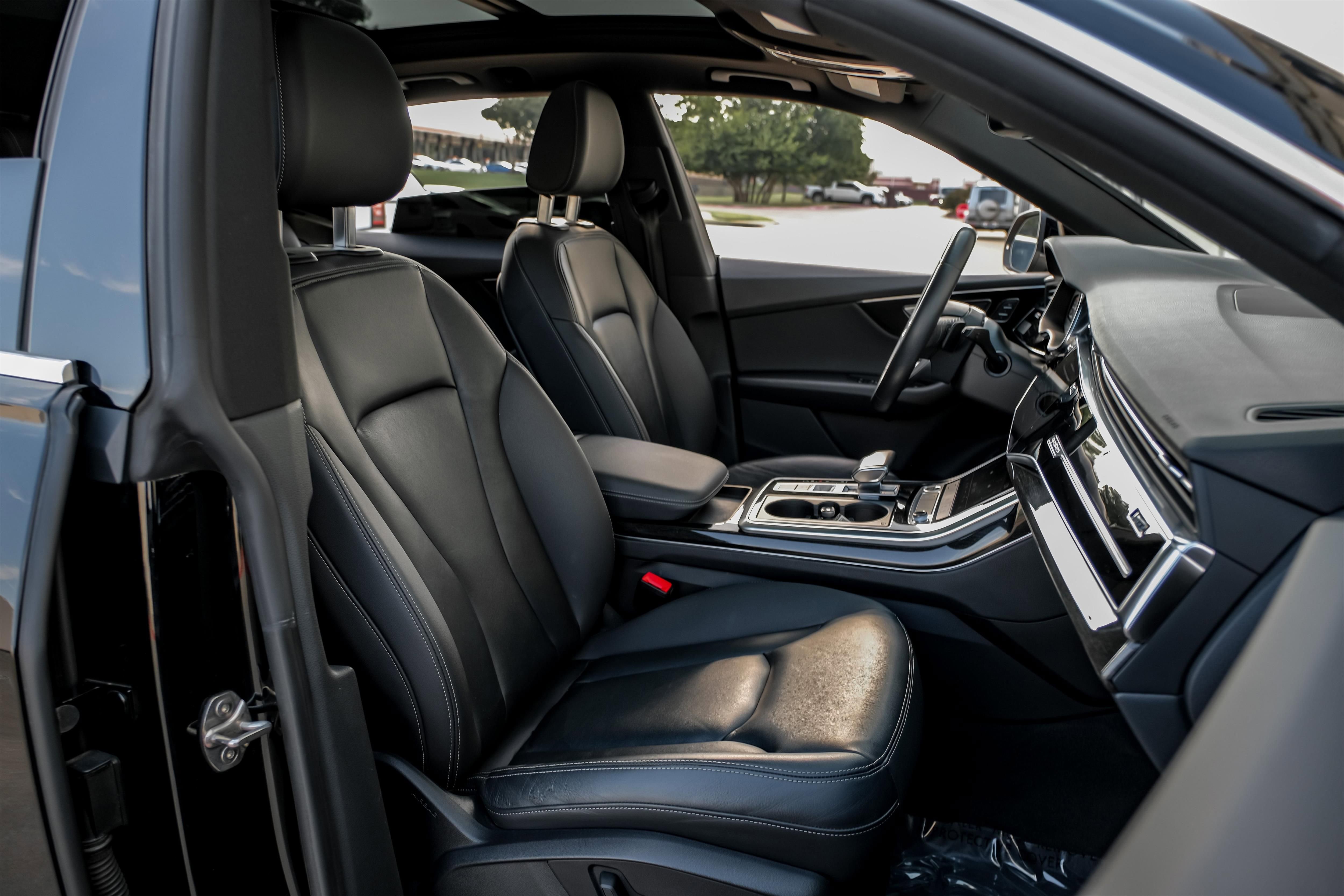 Used 2021 Audi Q8 Premium w/ Convenience Package image 32