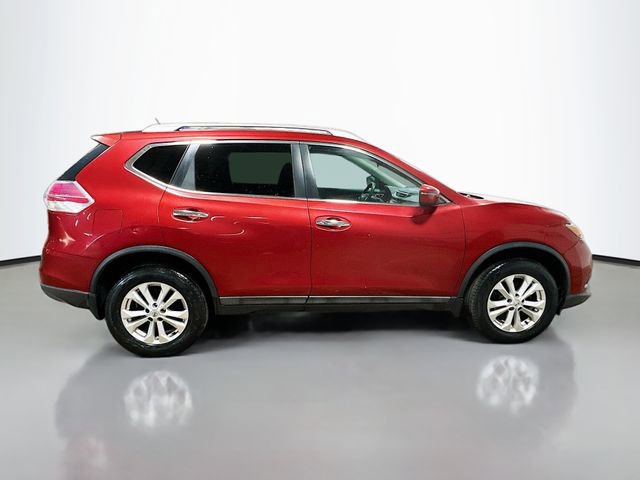 Used 2016 Nissan Rogue SV w/ SV Moonroof Package AWD/4WD image 6