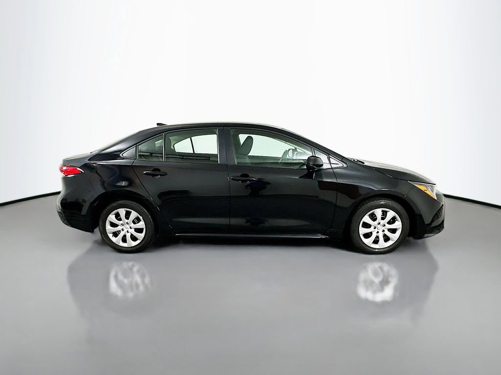 Certified 2026 Toyota Corolla LE FWD image 4