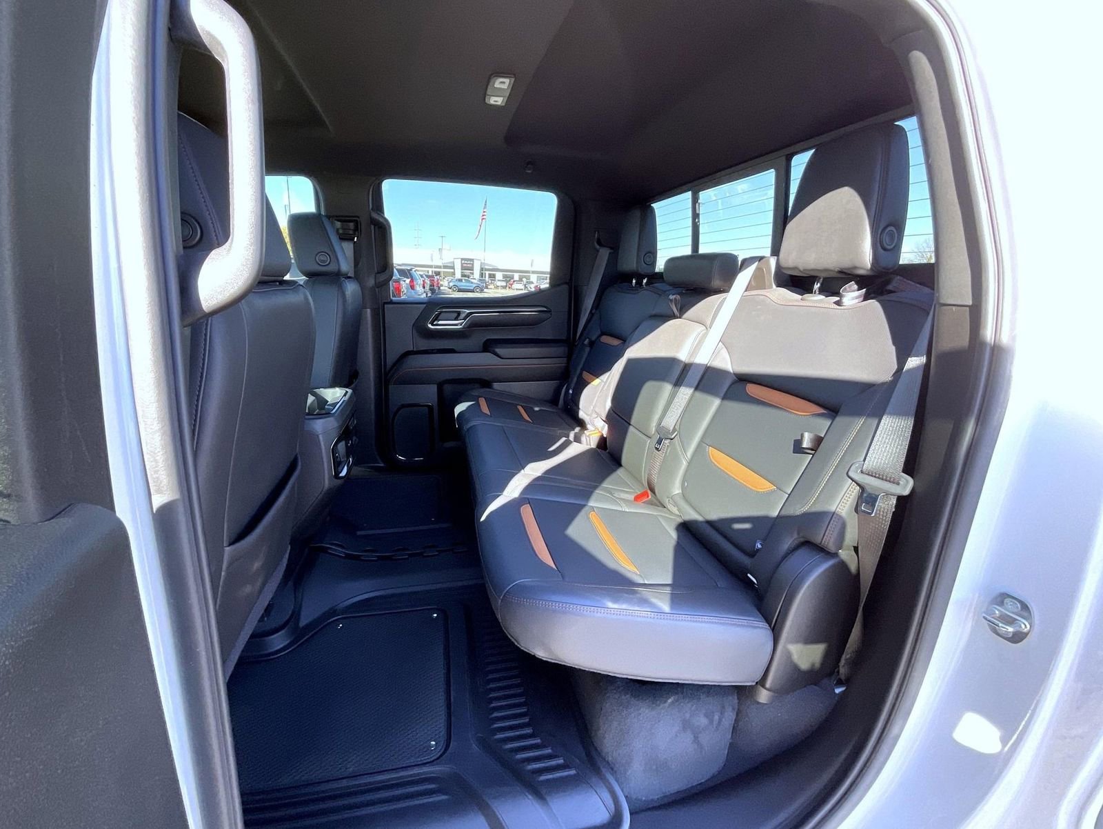 Certified 2024 GMC Sierra 1500 AT4 w/ Technology Package image 19