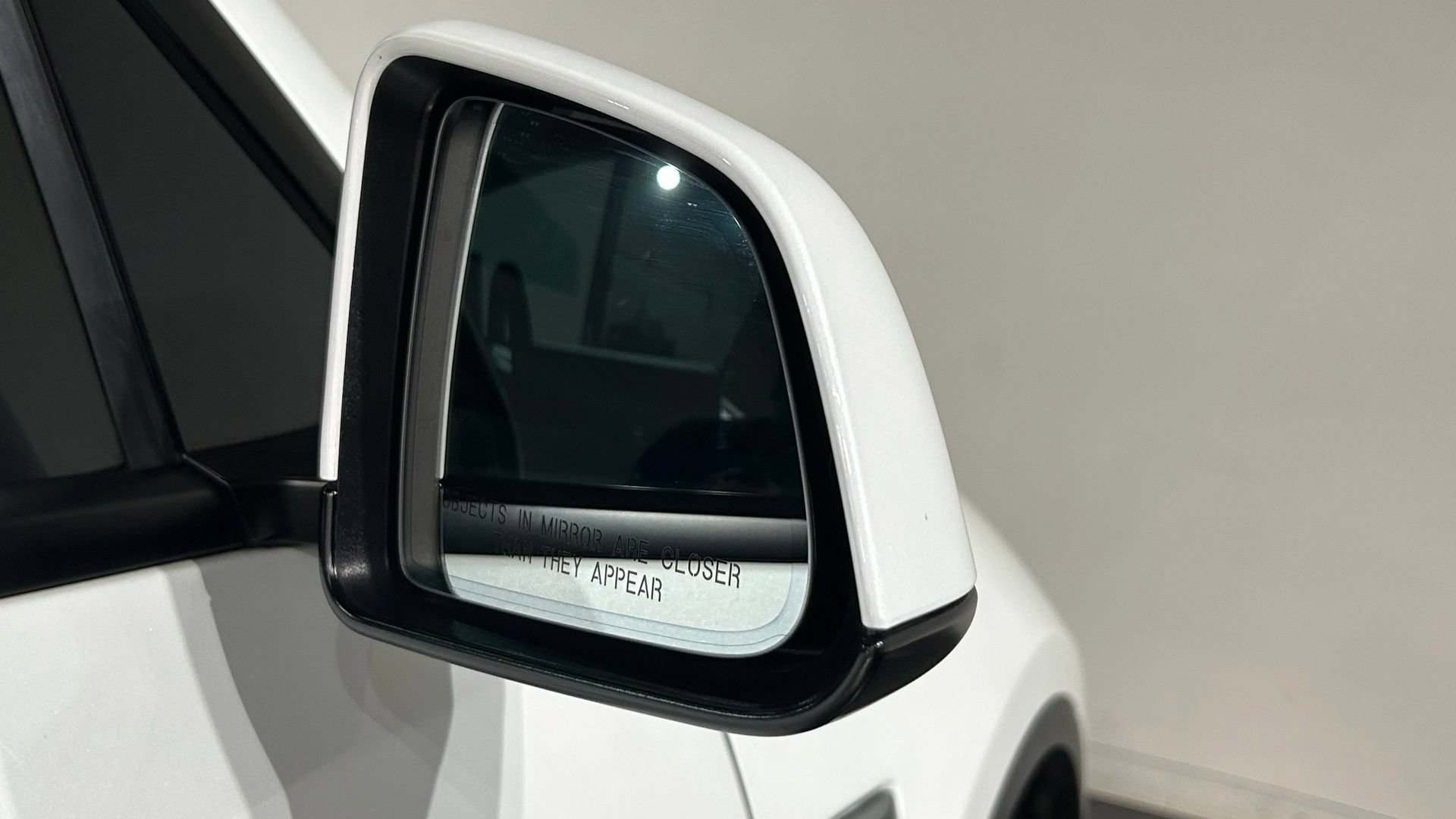 Used 2022 Tesla Model Y Long Range AWD/4WD image 13