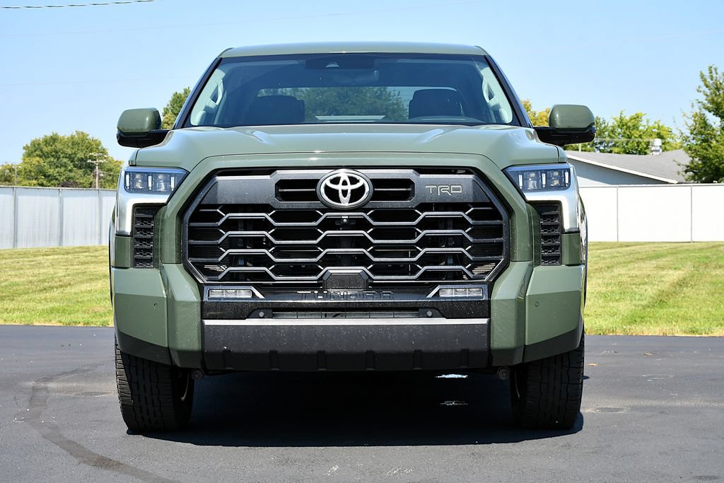 Used 2022 Toyota Tundra Limited AWD/4WD image 2