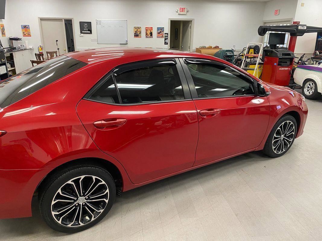 Used 2015 Toyota Corolla S image 21