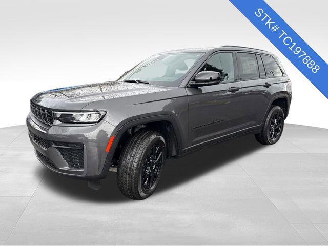 New 2026 Jeep Grand Cherokee Altitude image 3