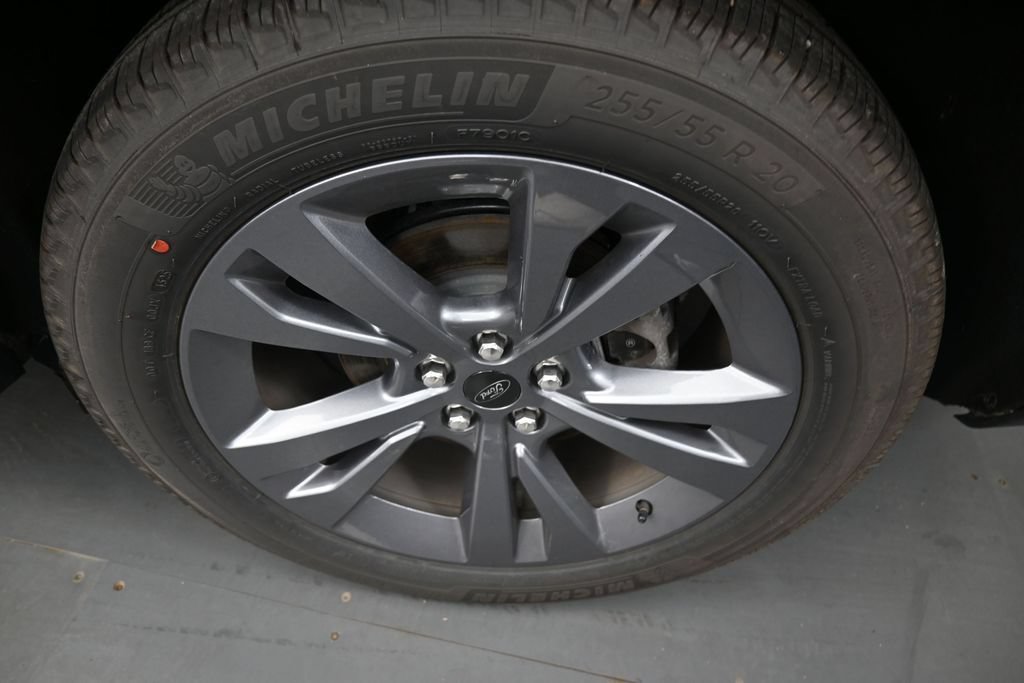 New 2026 Ford Explorer Active w/ Active Comfort Package AWD/4WD image 9