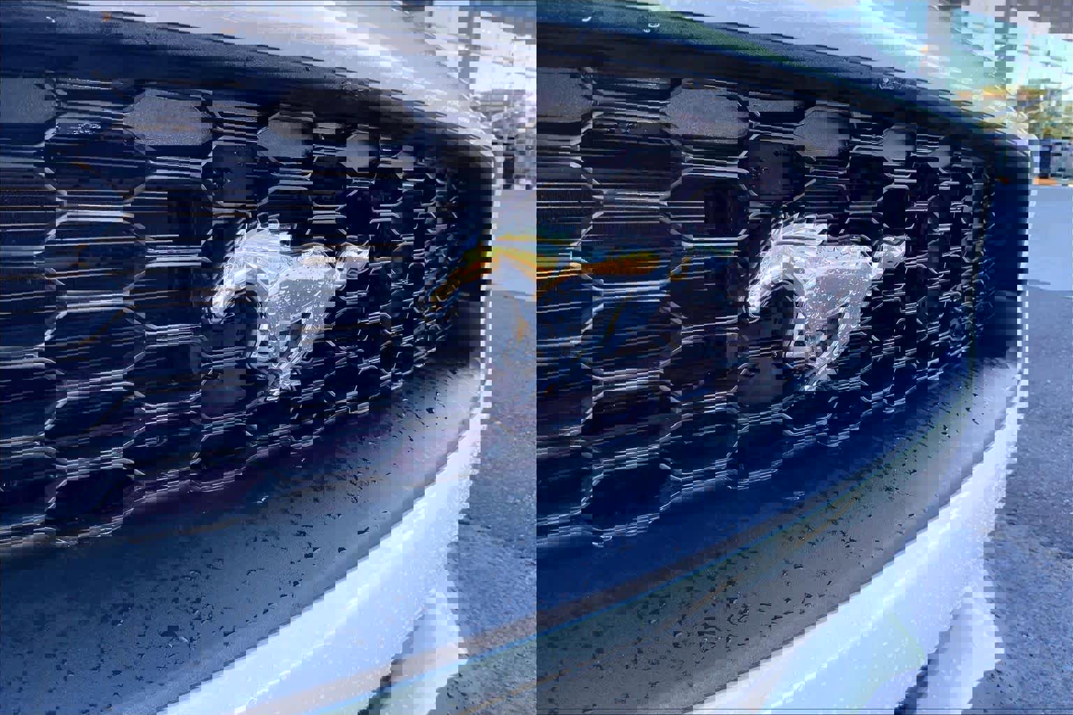 Used 2018 Ford Mustang EcoBoost image 31