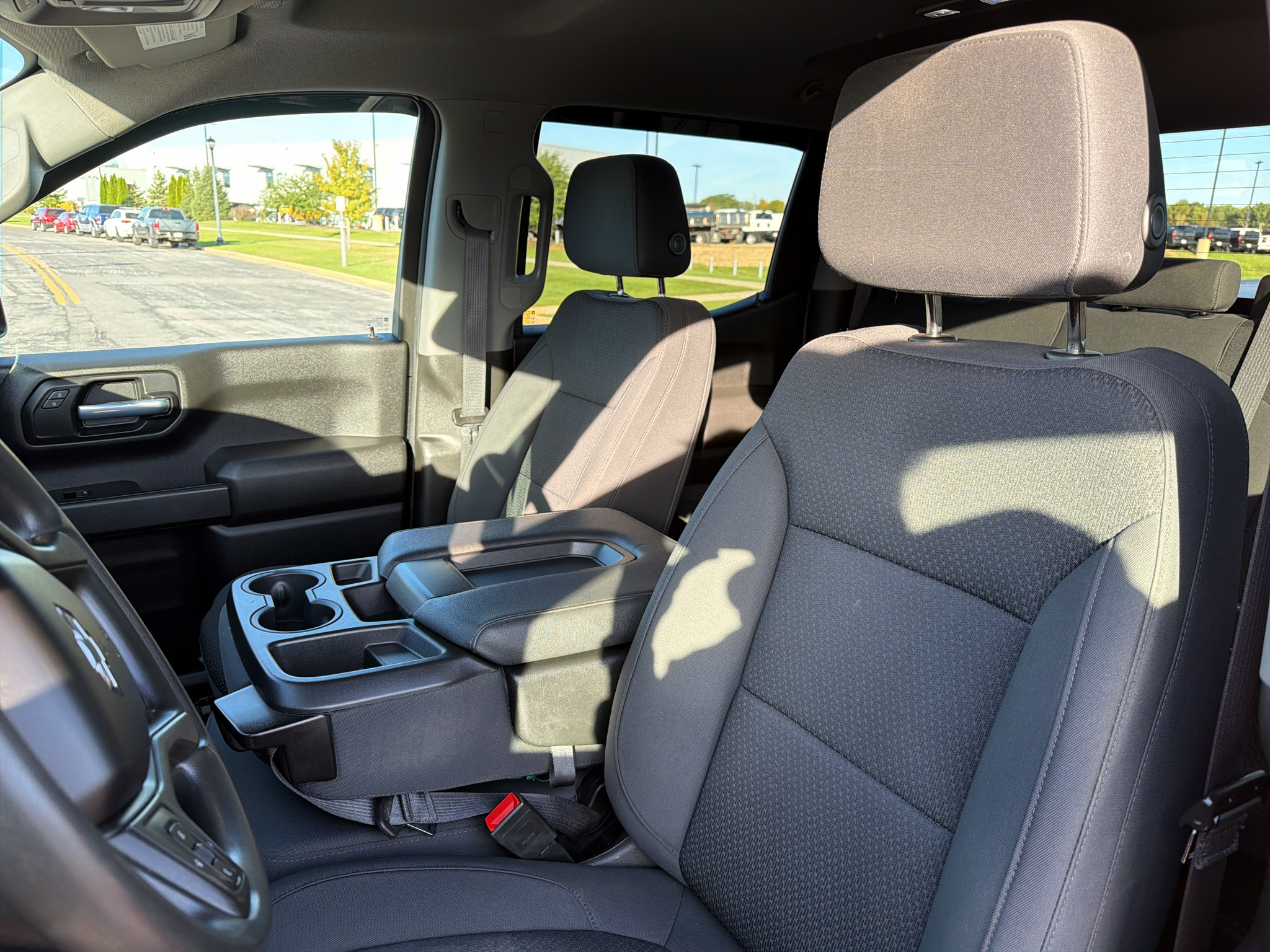 Used 2021 Chevrolet Silverado 1500 Custom Trail Boss w/ LPO, Dark Essentials Package AWD/4WD image 16