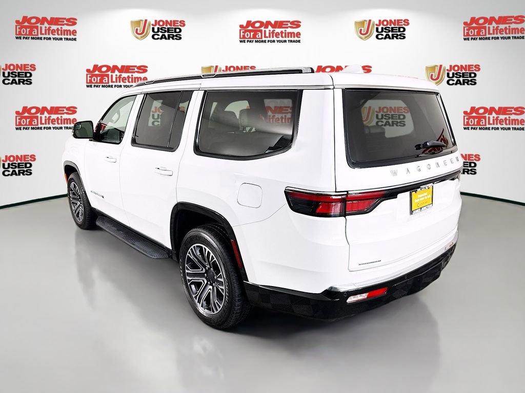 Used 2023 Jeep Wagoneer 4WD w/ Premium Group I image 2