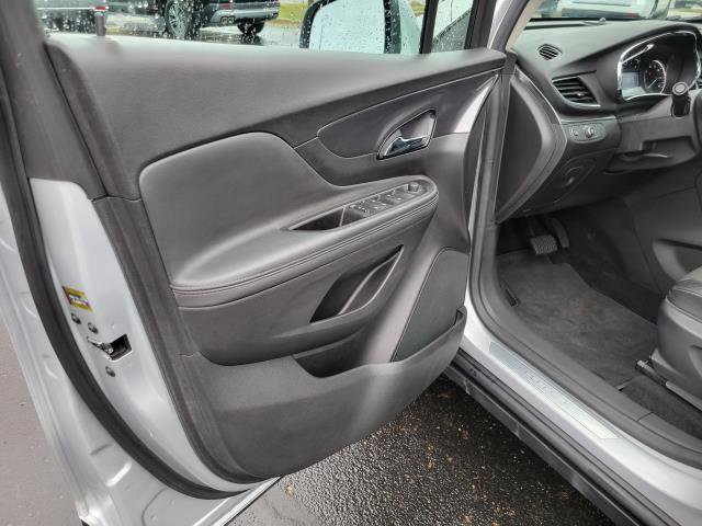 Used 2022 Buick Encore Preferred w/ Safety Package image 7