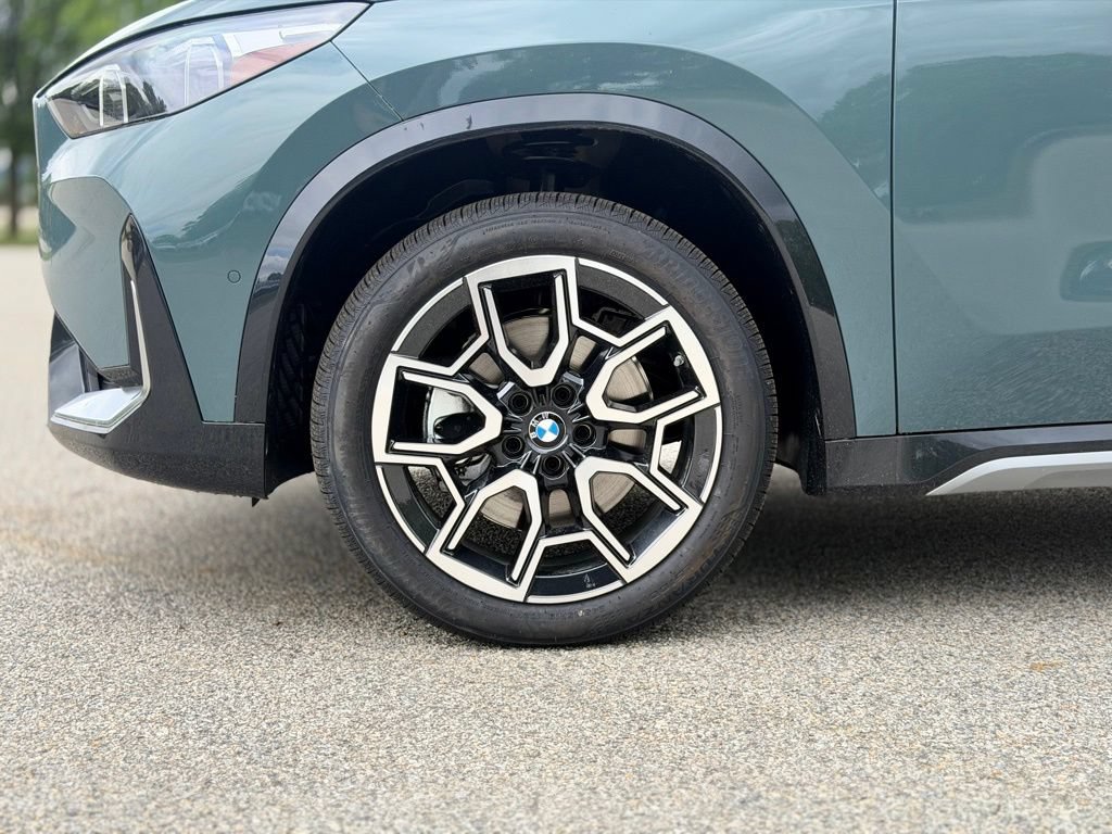 New 2026 BMW X1 xDrive28i w/ Technology Package AWD/4WD image 2