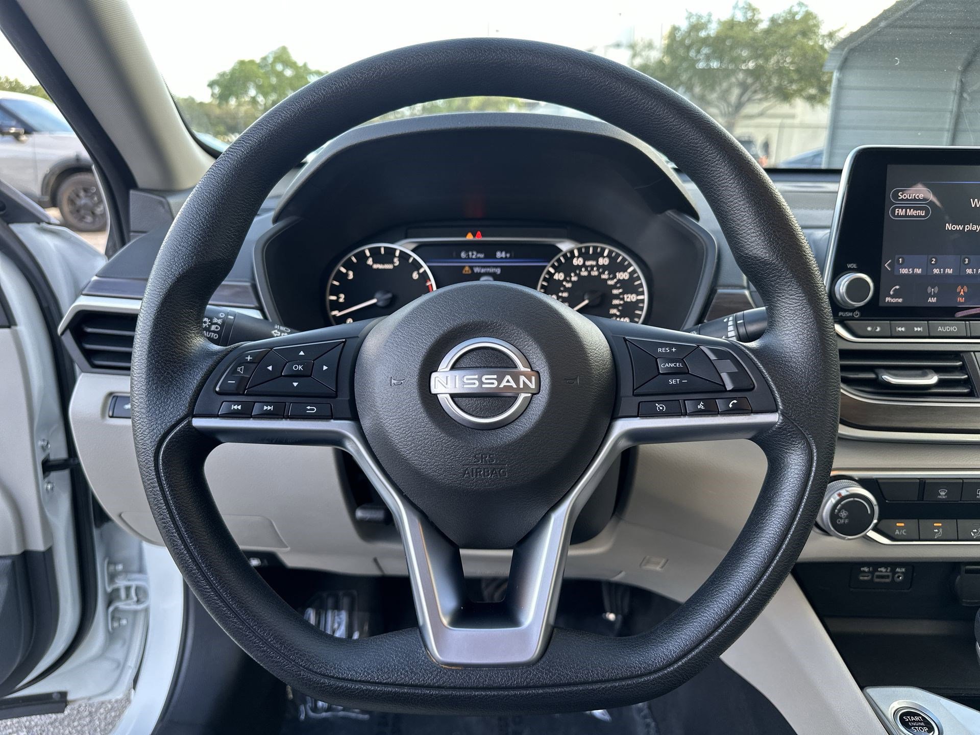 Used 2024 Nissan Altima 2.5 SV AWD/4WD image 11