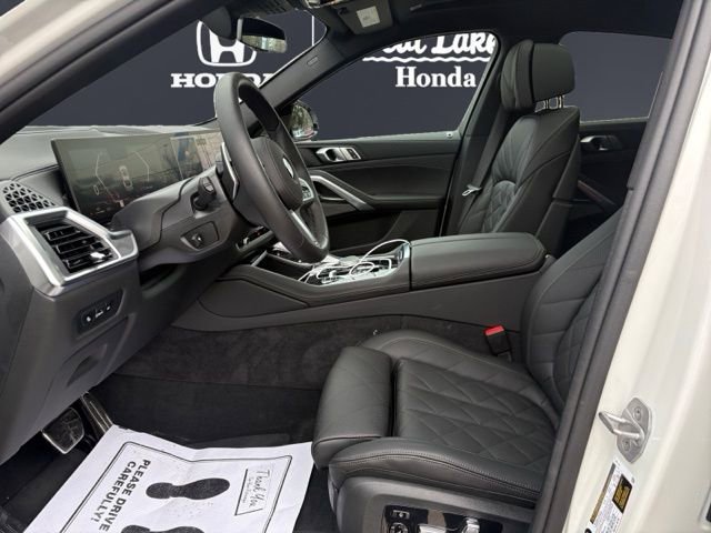 Used 2026 BMW X6 xDrive40i w/ Climate Comfort Package image 9