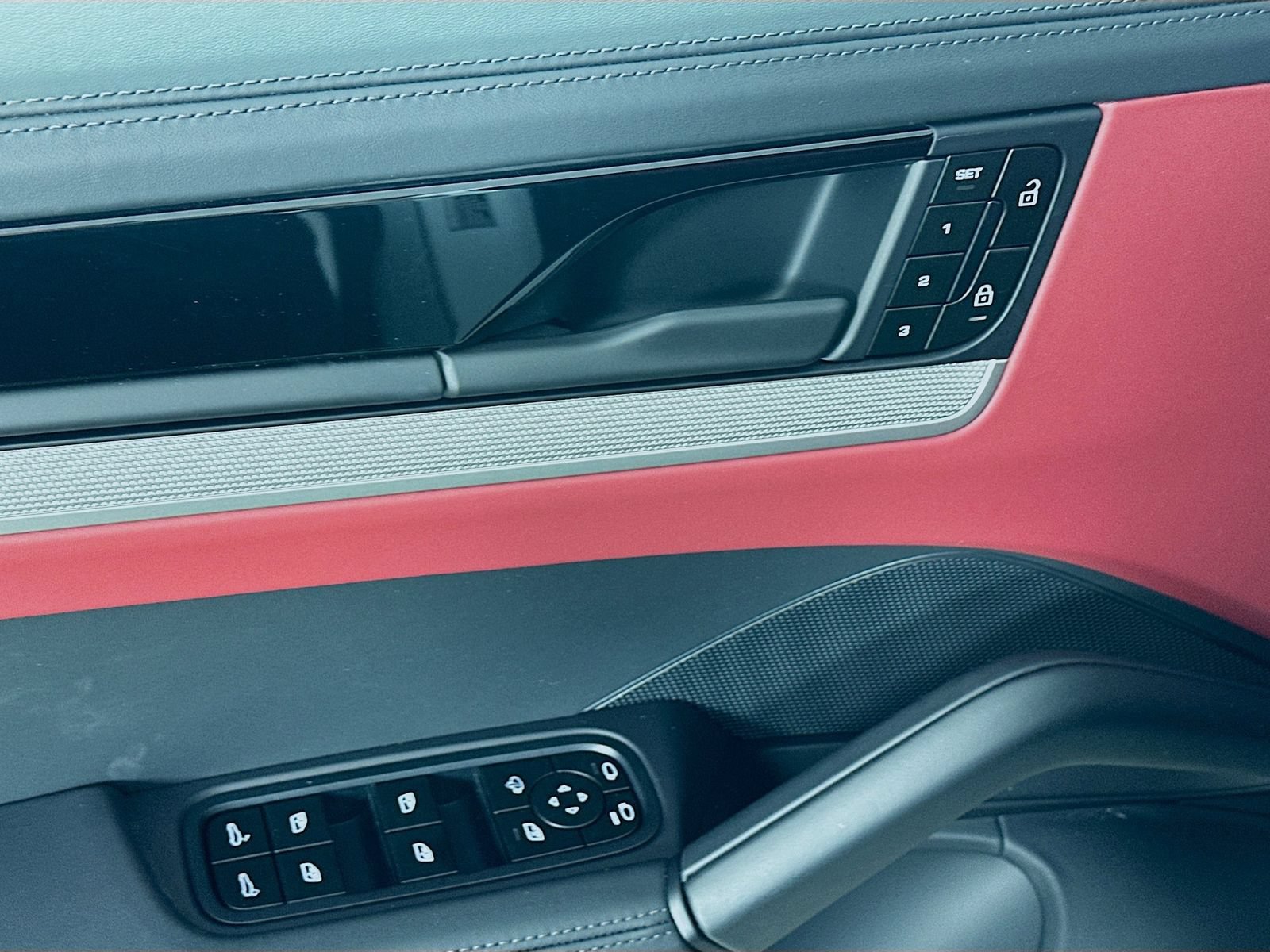 New 2026 Porsche Cayenne AWD/4WD image 17