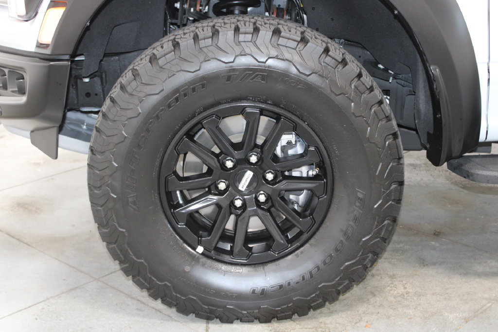 Used 2025 Ford F150 Raptor AWD/4WD image 23