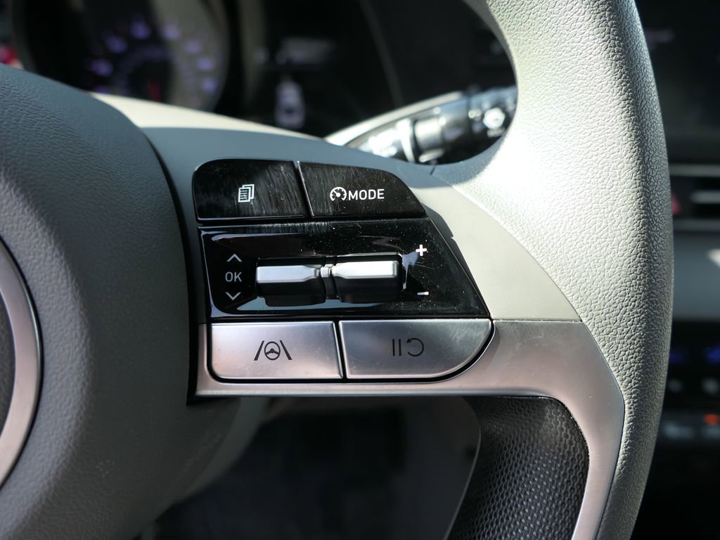 Certified 2023 Hyundai Elantra SEL image 14