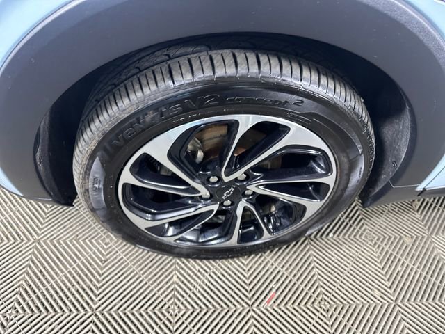 Used 2022 Chevrolet Bolt EUV Premier w/ Sun & Sound Package image 10