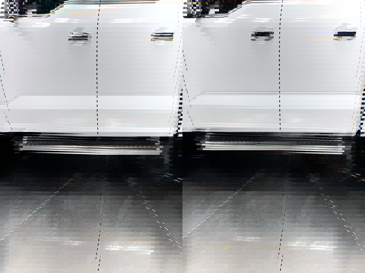 New 2025 Ford F150 Lariat w/ Equipment Group 501A Mid image 13