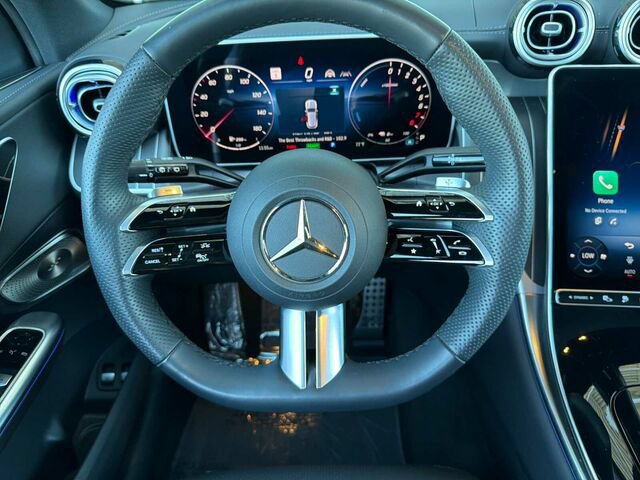 Used 2025 Mercedes-Benz GLC 350e 4MATIC image 18