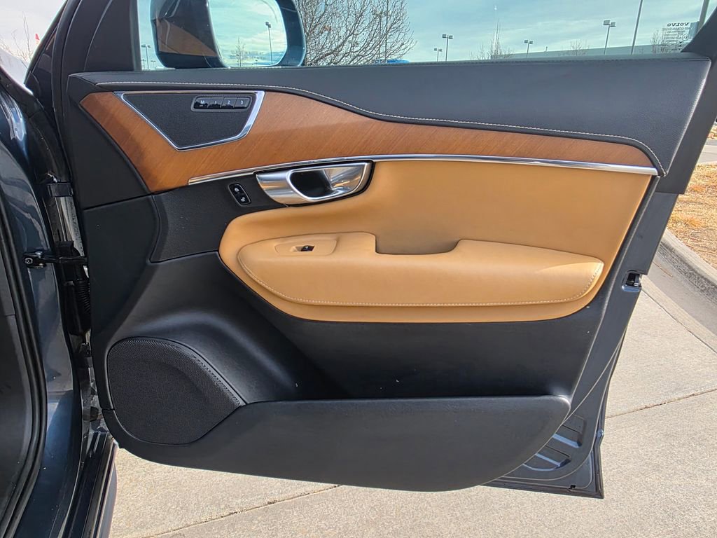Used 2018 Volvo XC90 T6 Inscription w/ Convenience Package image 31