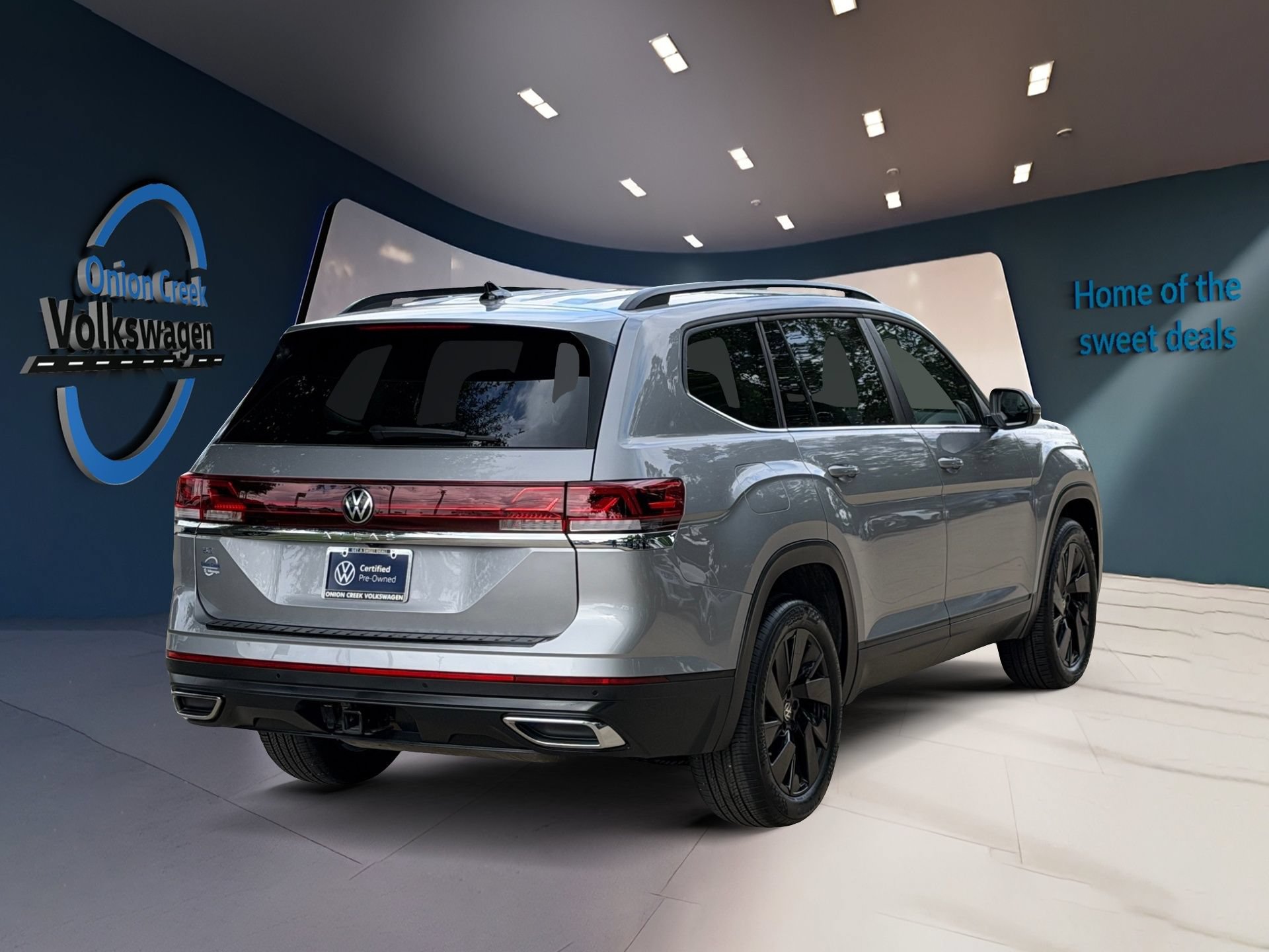 Certified 2026 Volkswagen Atlas SE FWD image 5