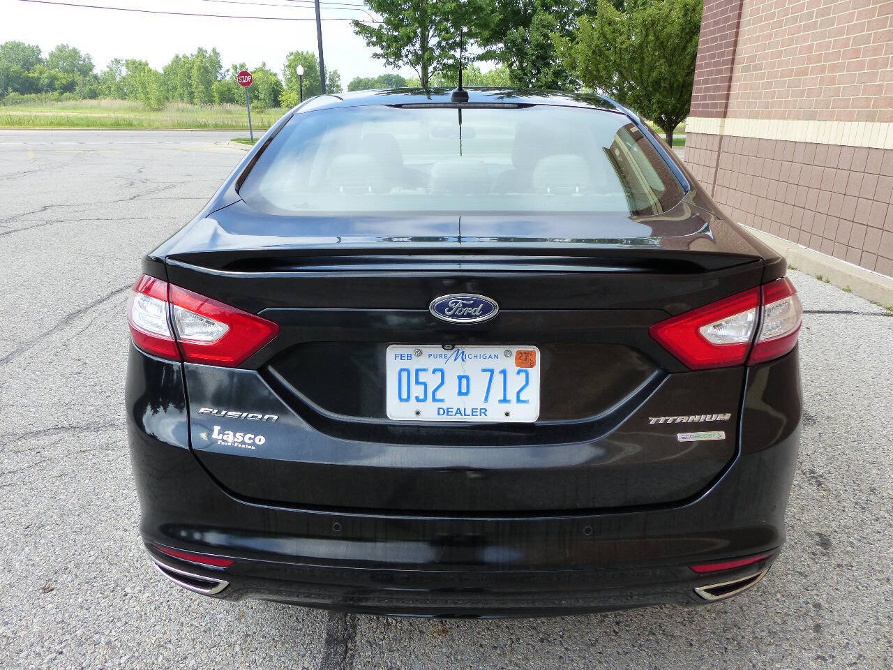Used 2016 Ford Fusion Titanium FWD image 7