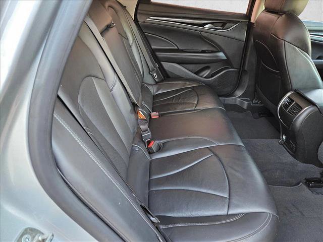 Used 2018 Buick LaCrosse Premium image 21