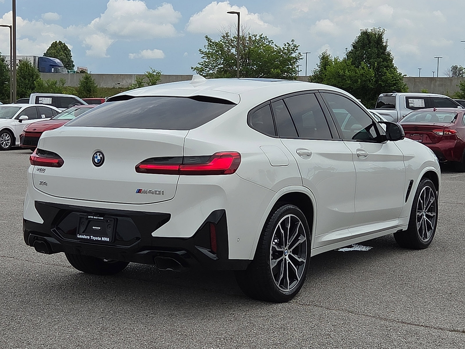 Used 2023 BMW X4 M40i AWD/4WD image 5
