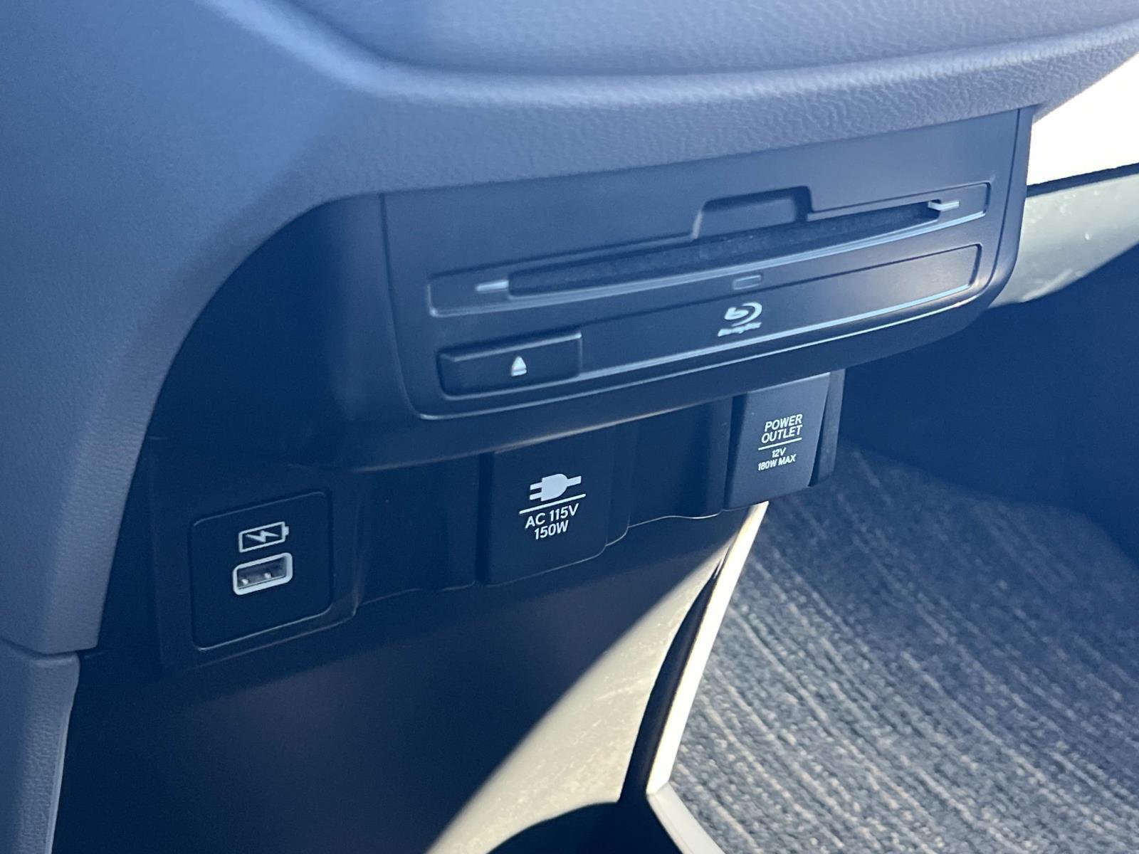 Used 2022 Honda Odyssey Elite image 17