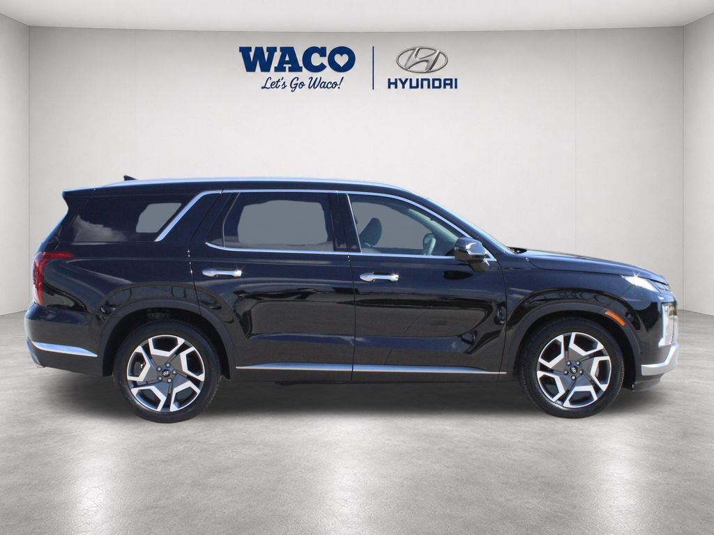 Used 2023 Hyundai Palisade Calligraphy w/ Winter Package FWD image 10