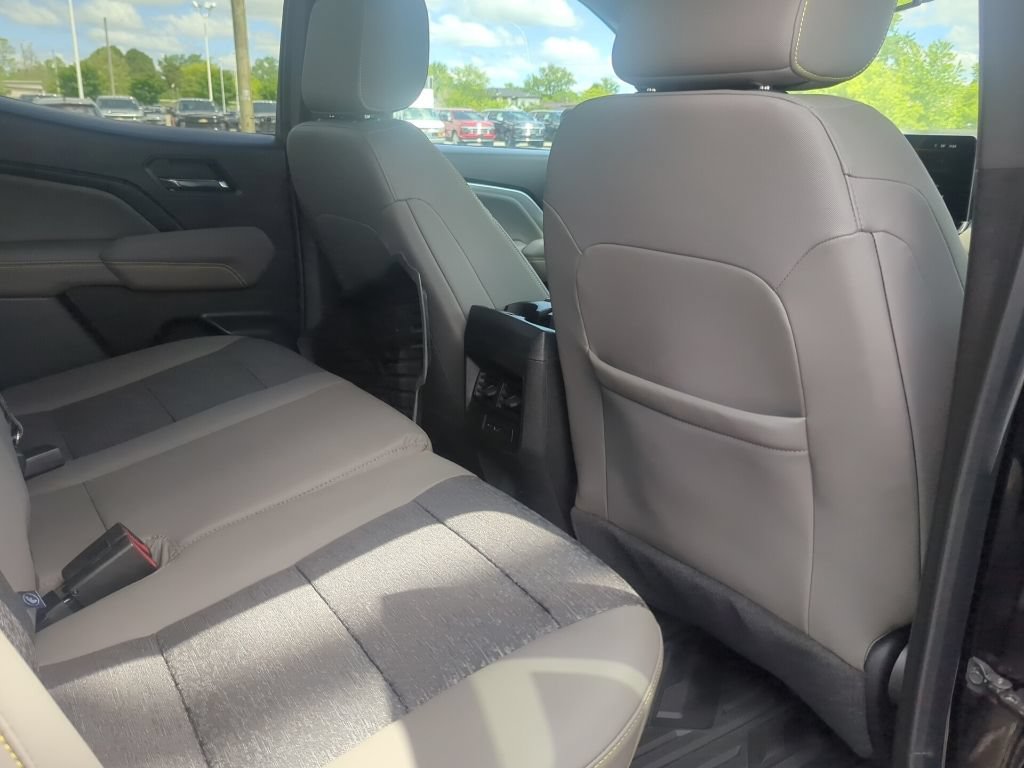 Certified 2024 Chevrolet Colorado ZR2 AWD/4WD image 18