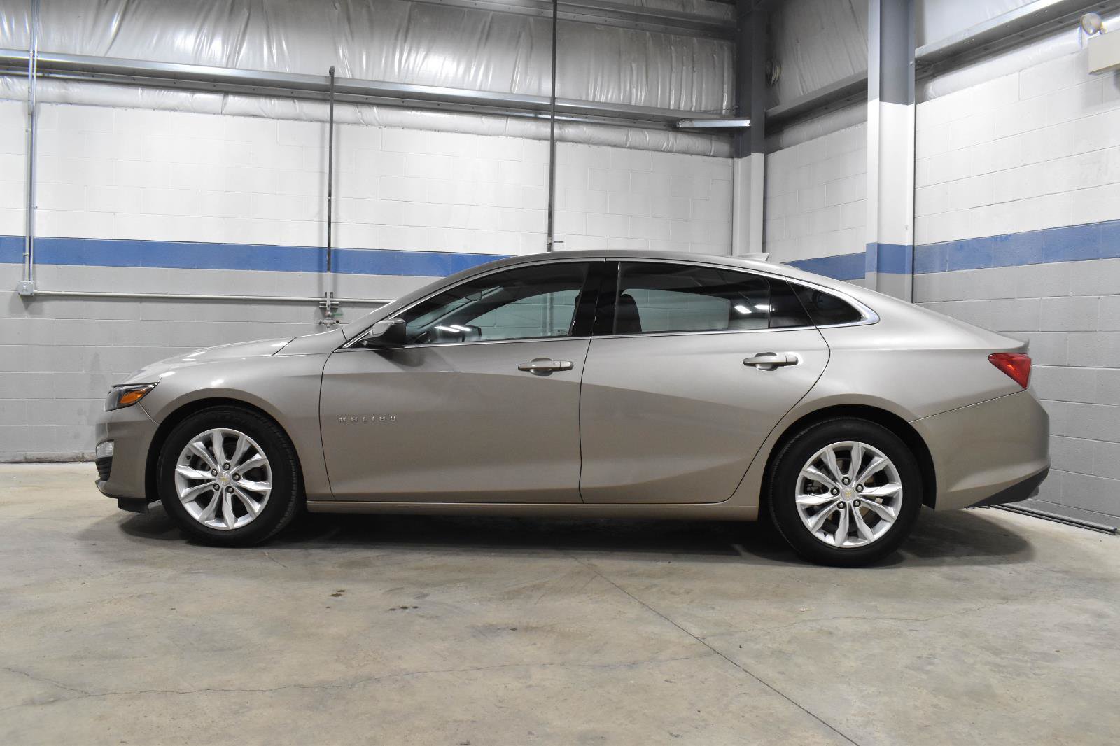 Used 2023 Chevrolet Malibu LT w/ Driver Confidence Package FWD image 24