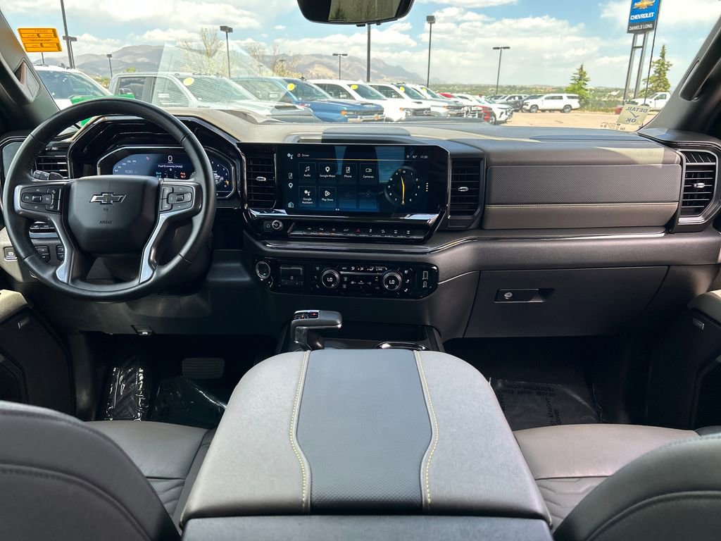 Used 2024 Chevrolet Silverado 1500 ZR2 w/ Technology Package AWD/4WD image 6