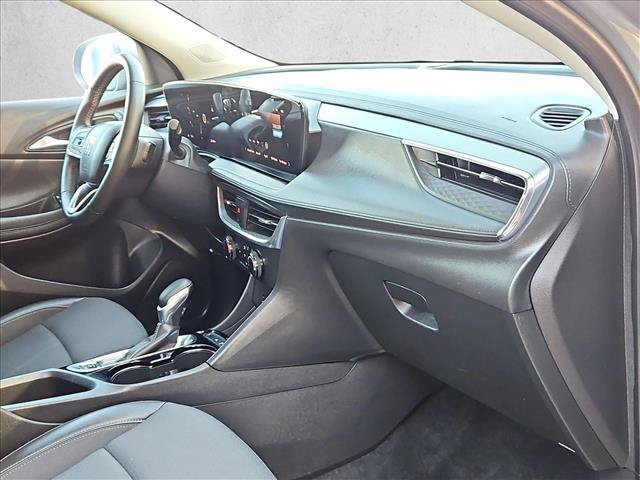 Used 2025 Buick Encore GX Preferred FWD image 19