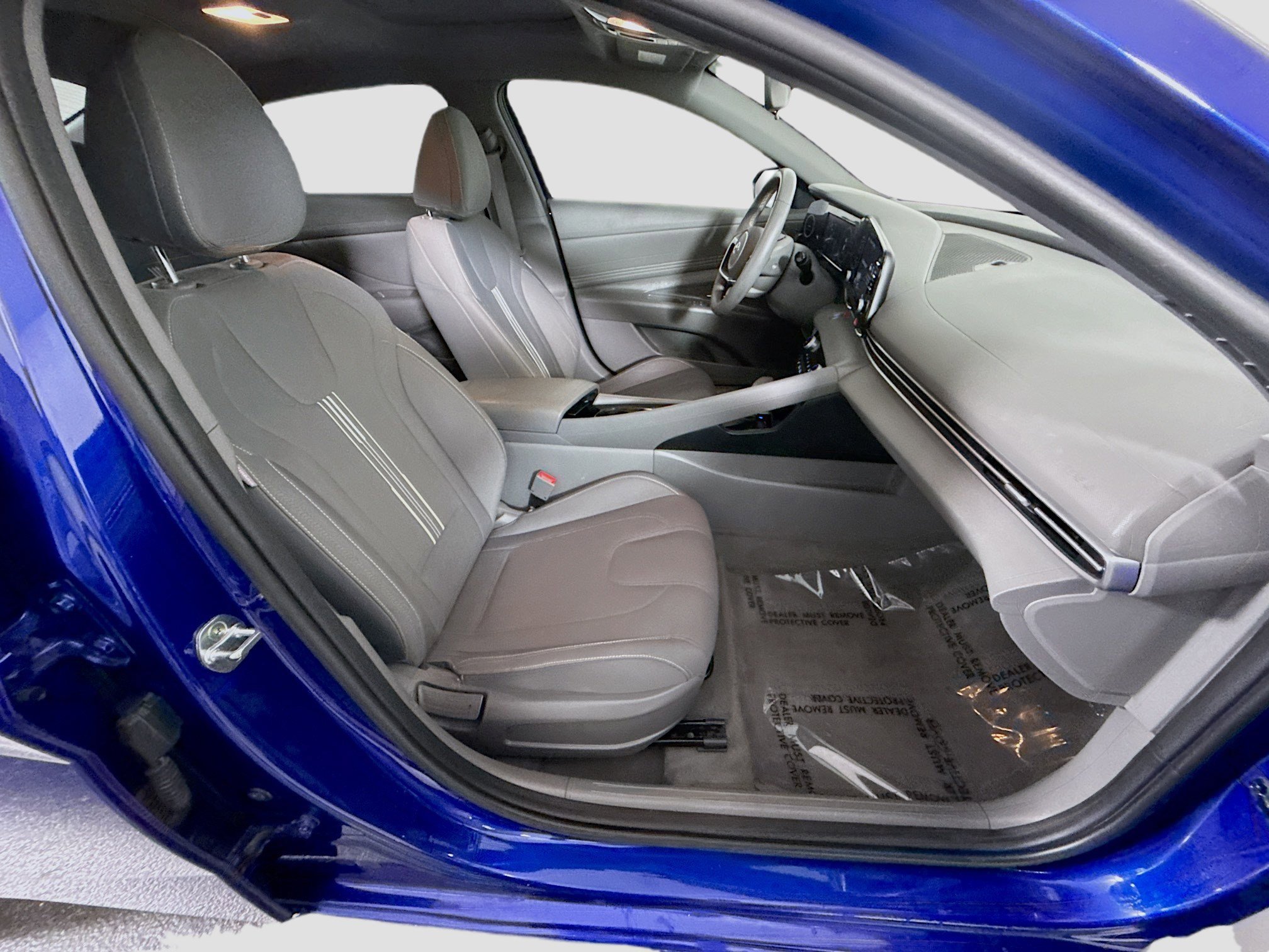 Used 2021 Hyundai Elantra SEL w/ Convenience + Premium Package image 29