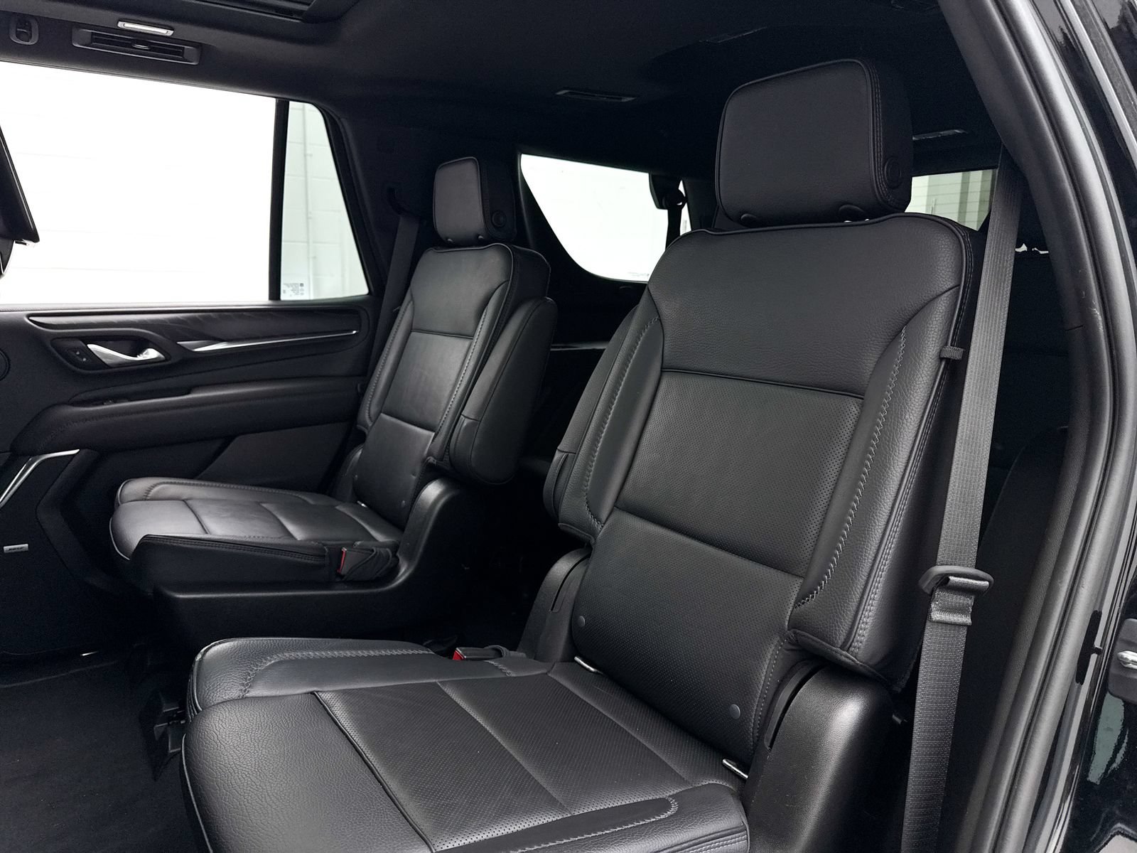 Used 2021 GMC Yukon Denali w/ Denali Ultimate Package AWD/4WD image 34