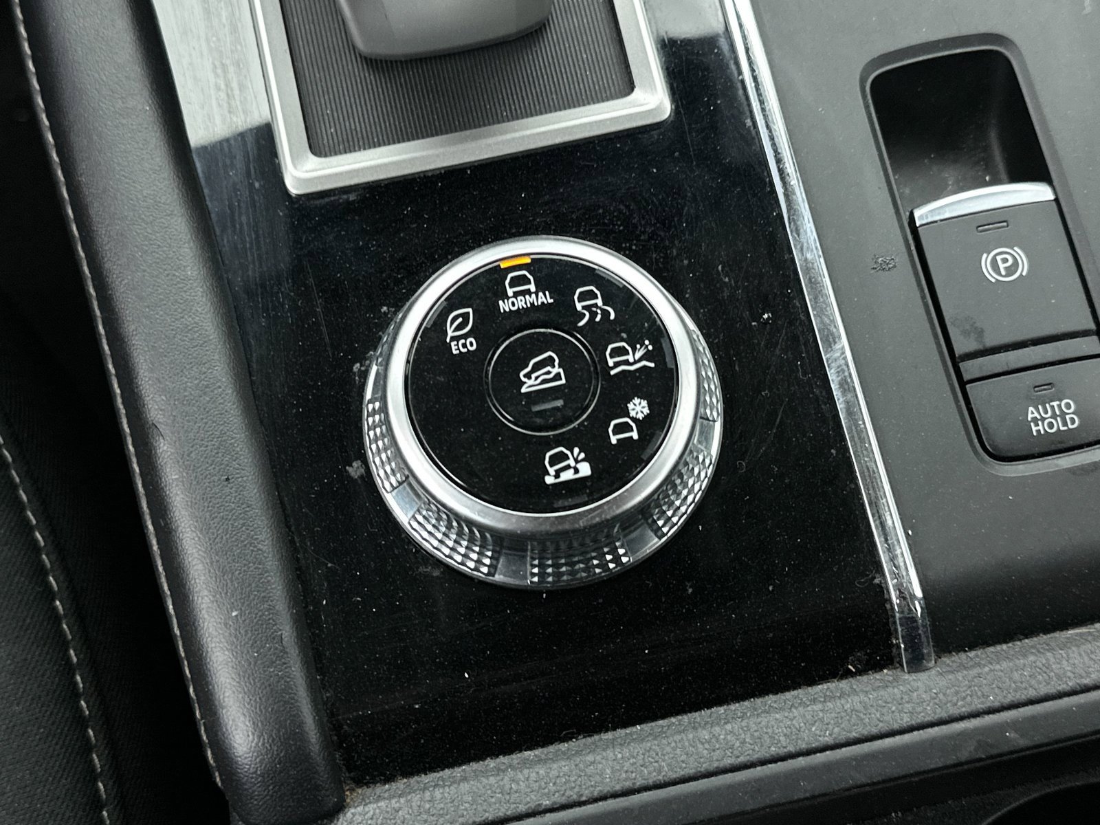 Used 2022 Mitsubishi Outlander ES image 18