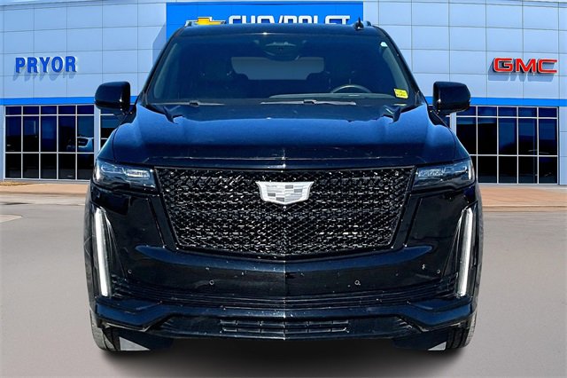 Used 2022 Cadillac Escalade ESV Sport w/ Touring Package image 2