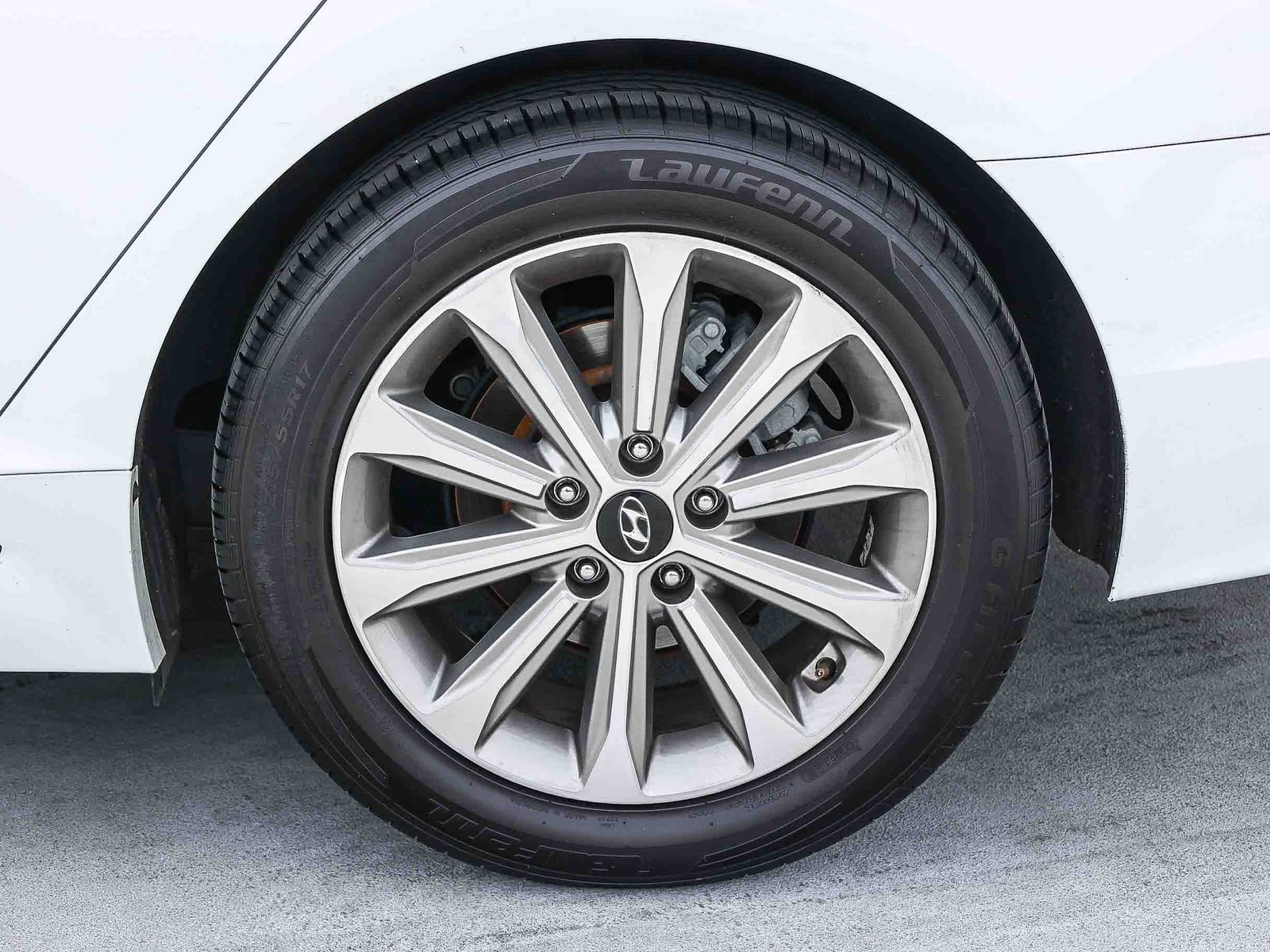 Used 2017 Hyundai Sonata Limited image 8