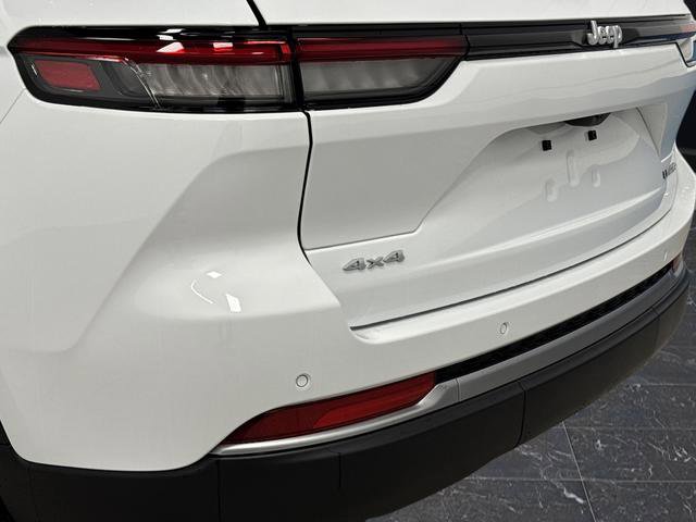 New 2026 Jeep Grand Cherokee Limited w/ Luxury Tech Group II image 35