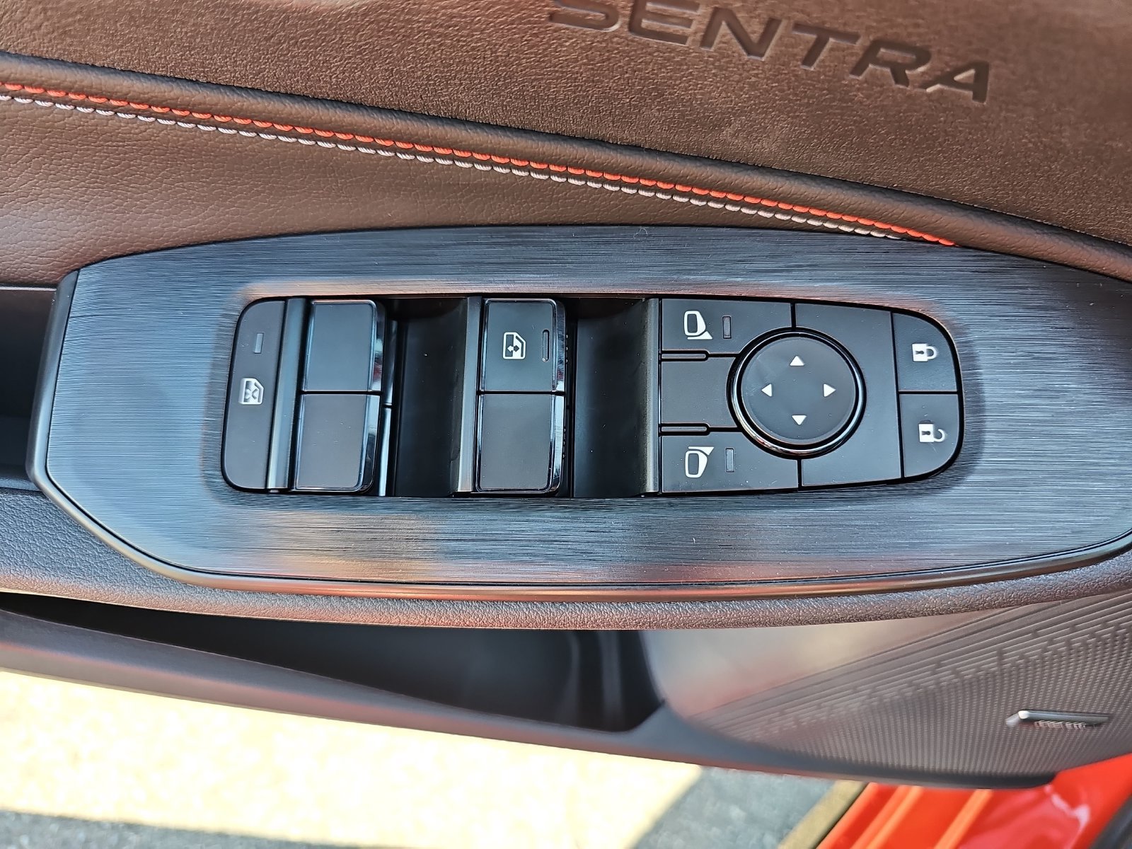 New 2027 Nissan Sentra SR w/ SR Premium Package FWD image 32
