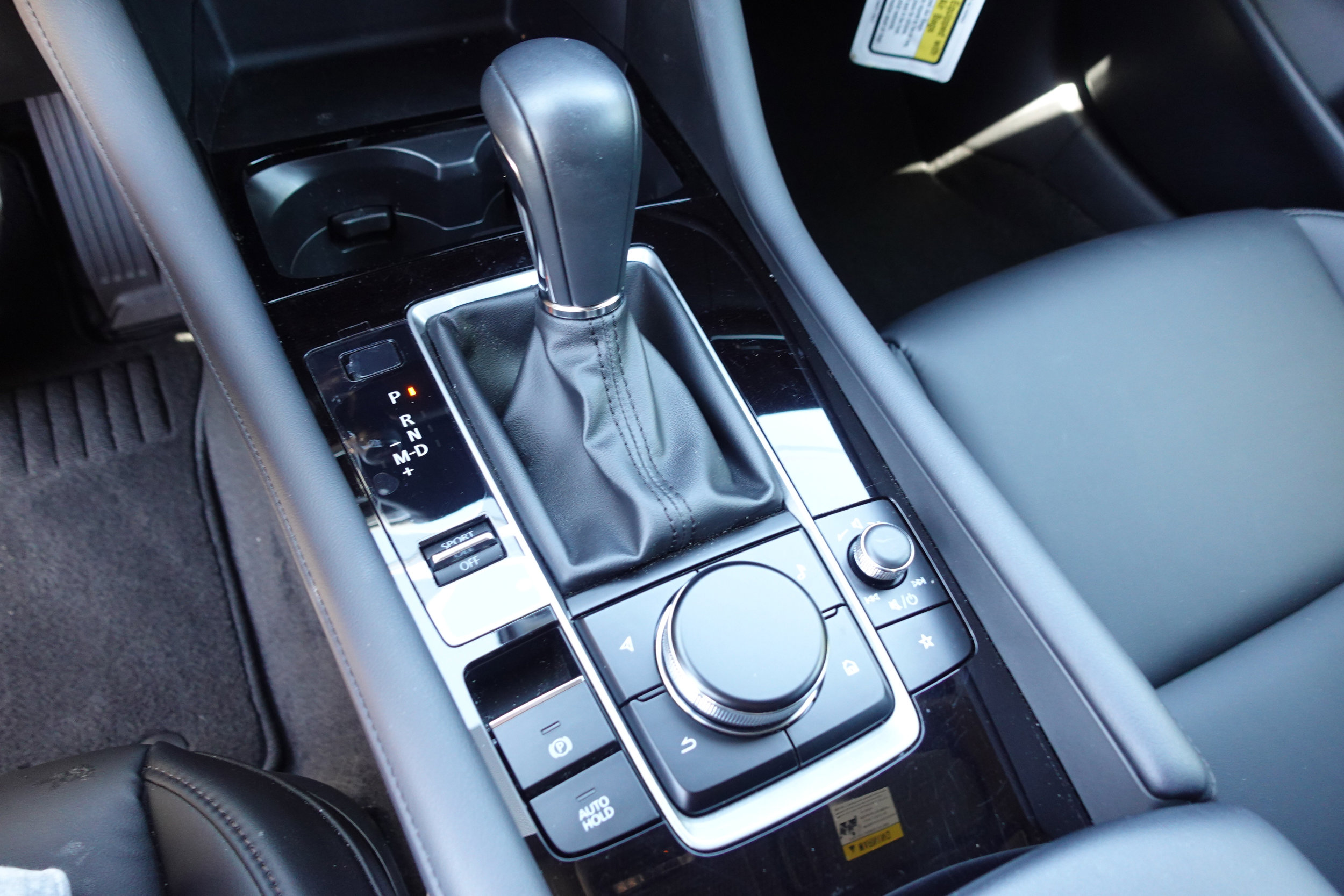 Certified 2025 MAZDA MAZDA3 s Sport image 18