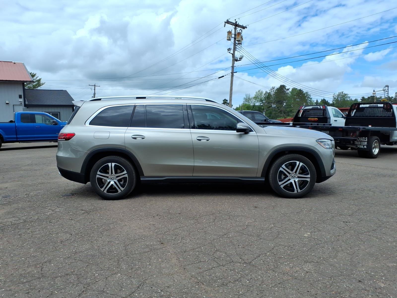 Used 2022 Mercedes-Benz GLS 450 4MATIC image 7