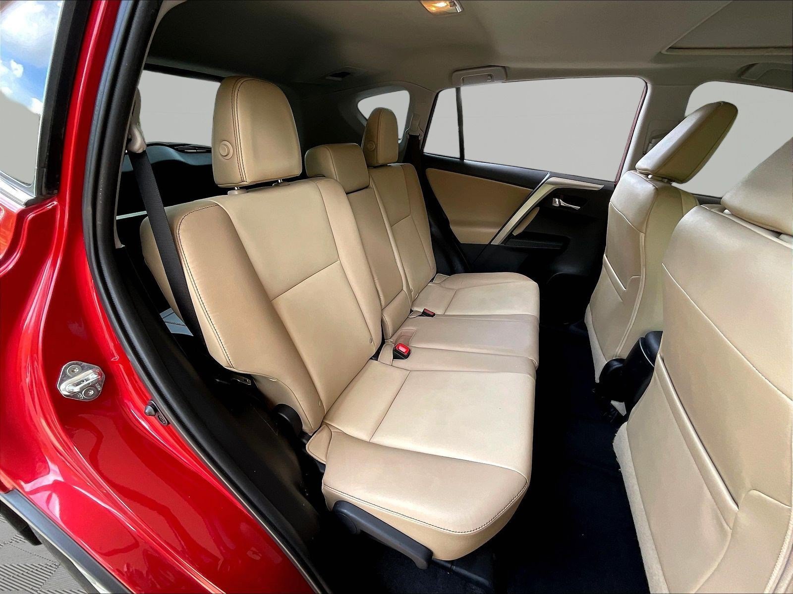 Used 2014 Toyota RAV4 Limited w/ Technology Package FWD image 23