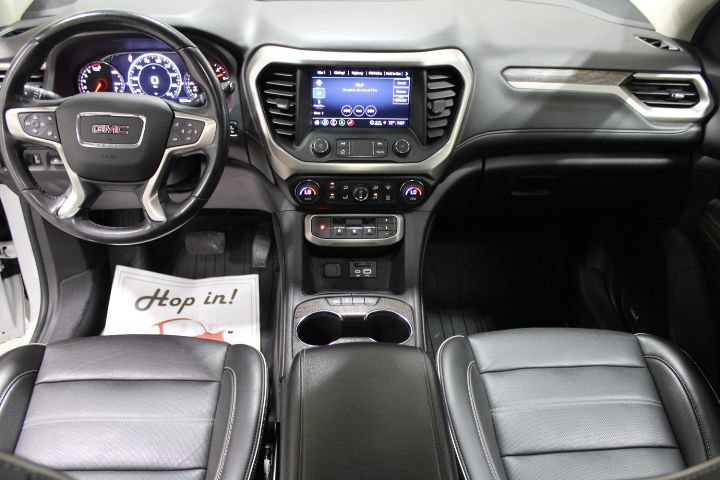 Used 2021 GMC Acadia Denali w/ Denali Technology Package AWD/4WD image 2