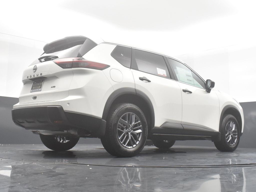 New 2026 Nissan Rogue S image 29