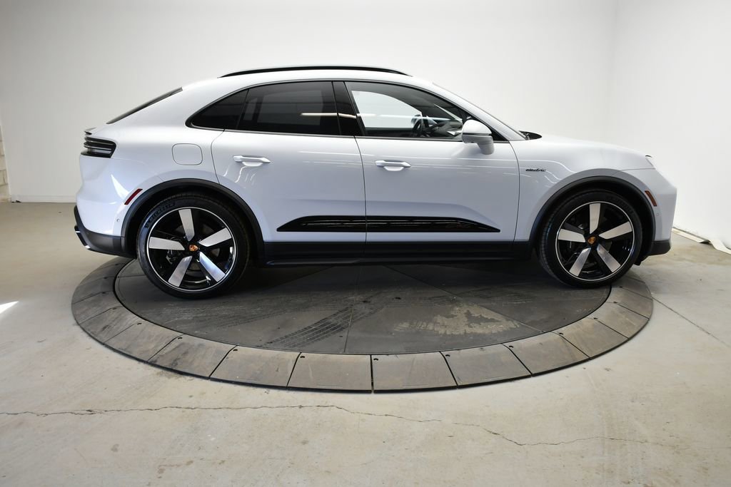 New 2026 Porsche Macan GTS Electric AWD/4WD image 10